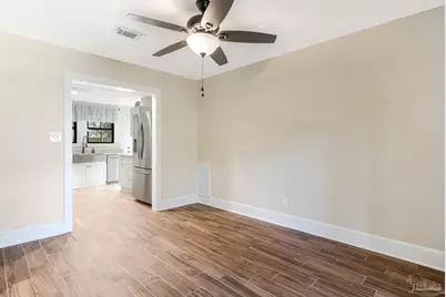 103 Highpoint Dr, Gulf Breeze, FL 32561 - Photo 10