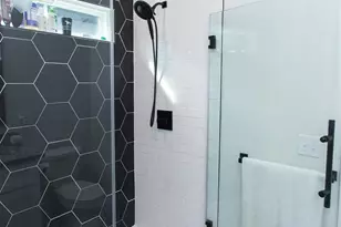 615 N B St, Pensacola, FL 32501 - Photo 38