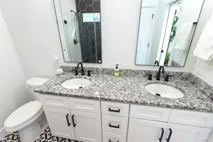 615 N B St, Pensacola, FL 32501 - Photo 12