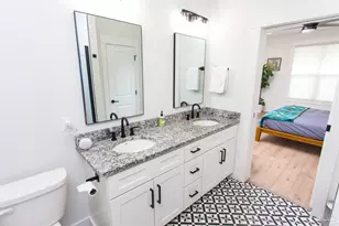 615 N B St, Pensacola, FL 32501 - Photo 18