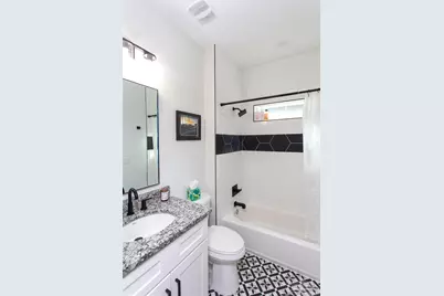 615 N B St, Pensacola, FL 32501 - Photo 44