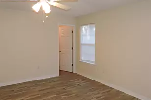 2513 Gulf Breeze Ave, Pensacola, FL 32507 - Photo 14