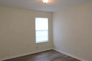 2513 Gulf Breeze Ave, Pensacola, FL 32507 - Photo 18