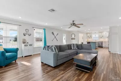 2750 Mercado Dr, Pensacola, FL 32507 - Photo 4