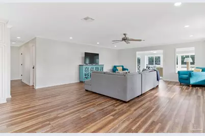 2750 Mercado Dr, Pensacola, FL 32507 - Photo 20