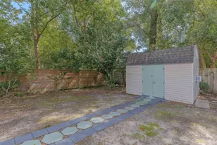 2023 E Yonge St, Pensacola, FL 32503 - Photo 54