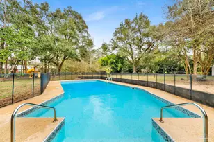 3348 Pursell Dr, Pensacola, FL 32526 - Photo 2