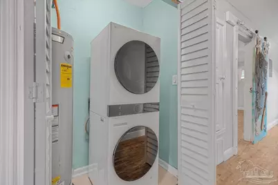 911 N Davis Hwy, Pensacola, FL 32501 - Photo 20