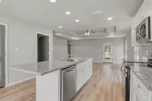 4002 Lancer St, Pace, FL 32571 - Photo 8