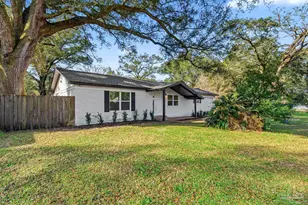 2611 Green Bay Ave, Pensacola, FL 32526 - Photo 2