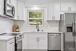 2611 Green Bay Ave, Pensacola, FL 32526 - Photo 14