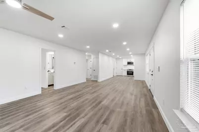 2611 Green Bay Ave, Pensacola, FL 32526 - Photo 10