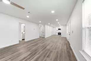 2611 Green Bay Ave, Pensacola, FL 32526 - Photo 10