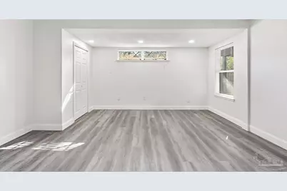 2611 Green Bay Ave, Pensacola, FL 32526 - Photo 18