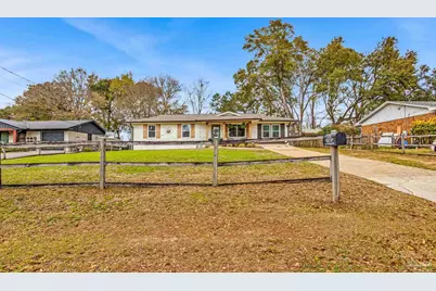 2511 W Kingsfield Dr, Cantonment, FL 32533 - Photo 4