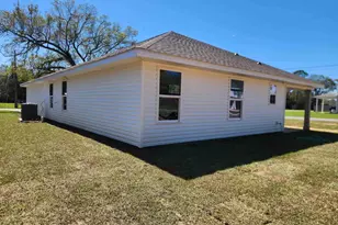 360 McKinnon Ln, Pensacola, FL 32534 - Photo 4