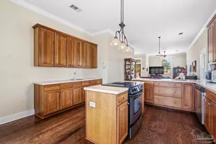 2568 Gulf Breeze Ave, Pensacola, FL 32507 - Photo 16