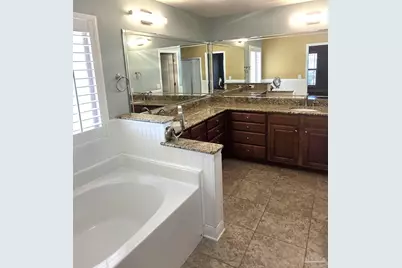 7812 Jewt Ln, Pensacola, FL 32526 - Photo 16