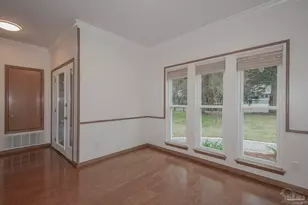 16298 N Shore Dr, Pensacola, FL 32507 - Photo 10