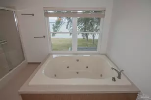 16298 N Shore Dr, Pensacola, FL 32507 - Photo 46