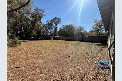 527 Wynnehurst St, Pensacola, FL 32503 - Photo 16