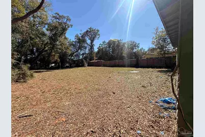 527 Wynnehurst St, Pensacola, FL 32503 - Photo 4