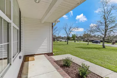 902 Heathrow Dr, Cantonment, FL 32533 - Photo 10