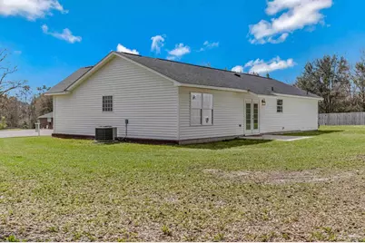 902 Heathrow Dr, Cantonment, FL 32533 - Photo 48