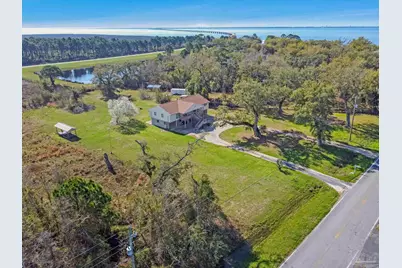 302 S Garcon Point Rd, Milton, FL 32583 - Photo 2