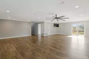 302 S Garcon Point Rd, Milton, FL 32583 - Photo 16