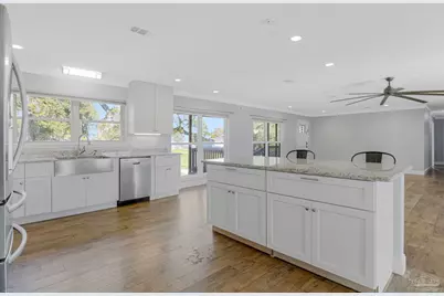 302 S Garcon Point Rd, Milton, FL 32583 - Photo 8