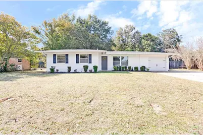 6021 Forest Glen Dr, Pensacola, FL 32504 - Photo 1