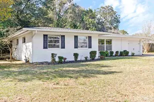 6021 Forest Glen Dr, Pensacola, FL 32504 - Photo 10