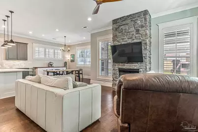 1360 N 10th Ave, Pensacola, FL 32506 - Photo 4