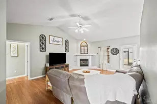 7135 Clearwood Rd, Pensacola, FL 32526 - Photo 12