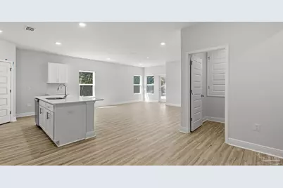 8671 Philippi St, Milton, FL 32583 - Photo 6