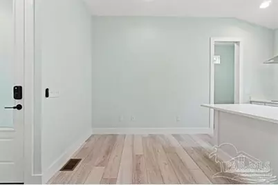 1180 W Intendencia St, Pensacola, FL 32502 - Photo 12