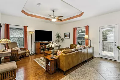 1810 Coast Ct, Gulf Breeze, FL 32563 - Photo 4