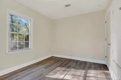 7304 St Johns Cir, Milton, FL 32583 - Photo 34