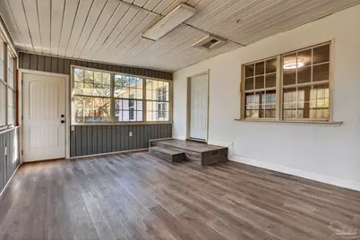 7304 St Johns Cir, Milton, FL 32583 - Photo 16