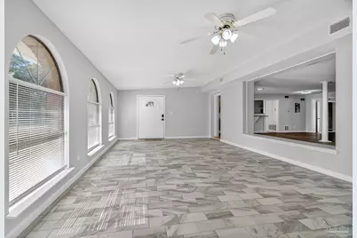 8 Manor Dr, Pensacola, FL 32507 - Photo 6