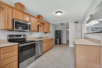 8 Manor Dr, Pensacola, FL 32507 - Photo 14