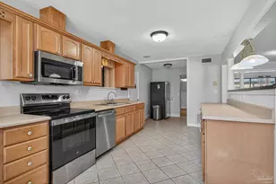 8 Manor Dr, Pensacola, FL 32507 - Photo 14