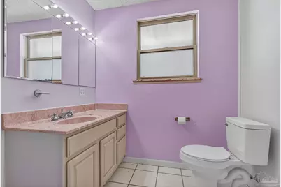 8 Manor Dr, Pensacola, FL 32507 - Photo 22