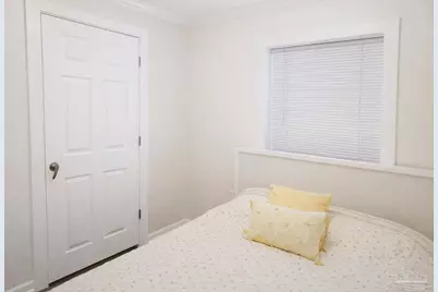 9433 Gulf Beach Hwy, Pensacola, FL 32507 - Photo 10