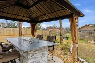 957 Lovebird Ct, Pensacola, FL 32534 - Photo 6