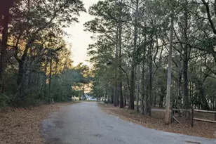 5549 Bay Edge Ln, Milton, FL 32583 - Photo 1