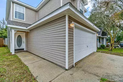 5150 Victoria Dr, Milton, FL 32570 - Photo 2