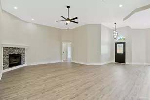 2409 Sweetheart Ln, Pensacola, FL 32526 - Photo 22