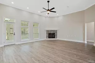 2409 Sweetheart Ln, Pensacola, FL 32526 - Photo 10